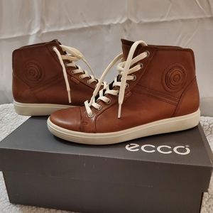 Ecco Soft 7 Ladies Mahogany Leather High Top Sneaker